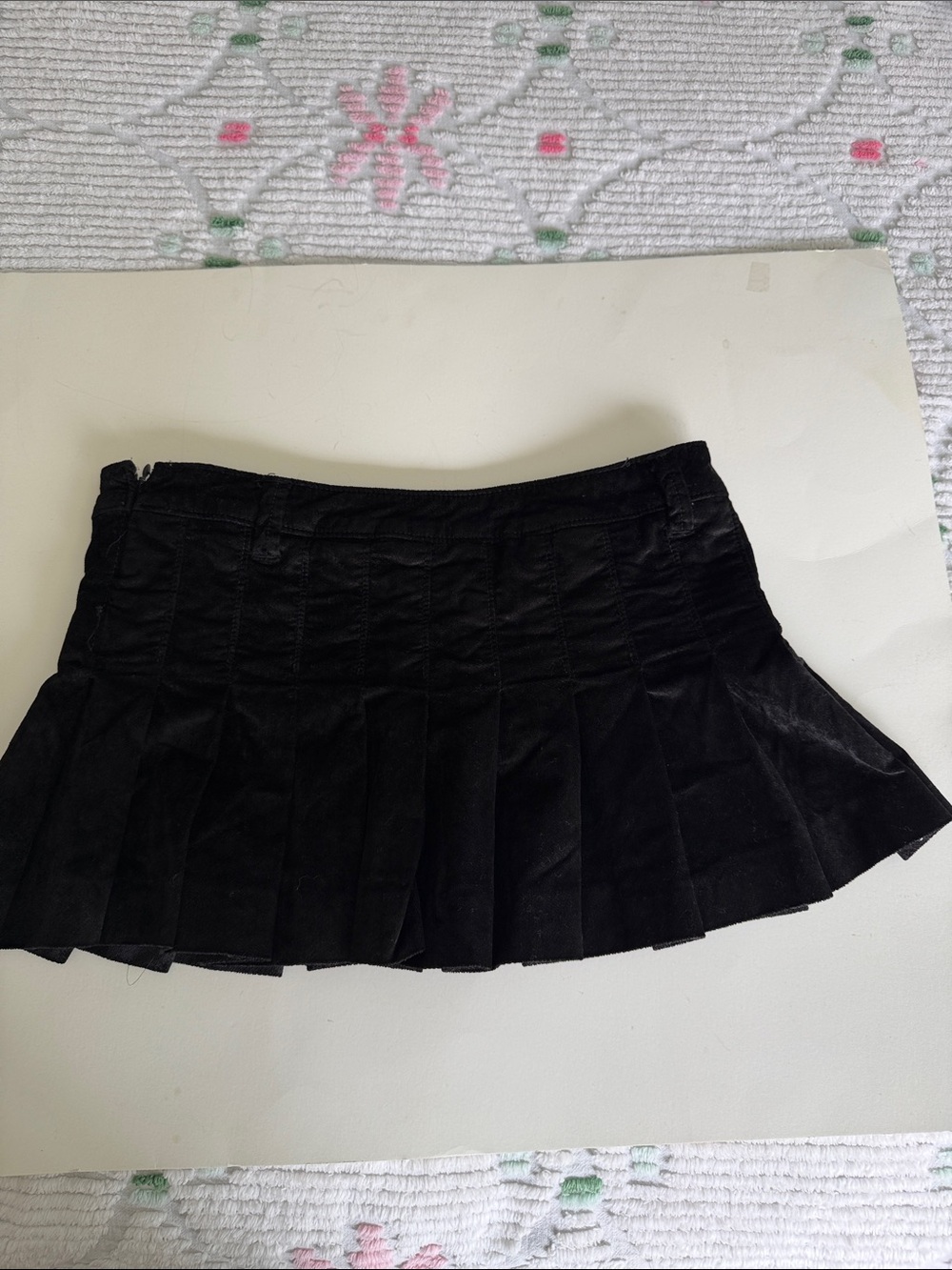 Miss Sixty Black Velvet Pleated Mini Skirt,size M,new,perfect, built in panties - Picture 5 of 9